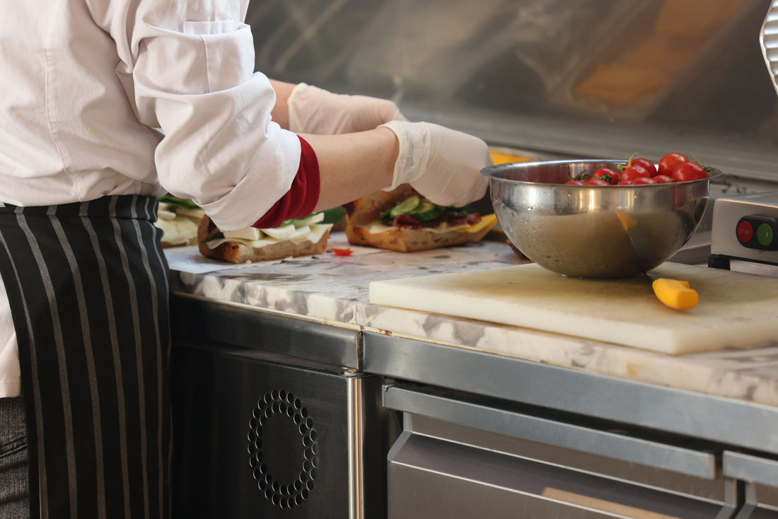 Commercial 3-Door Sandwich/Salad Prep Table: The Essential Meal Prep Solution